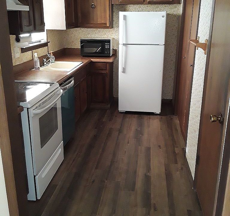 1st image of 209 Glenbrook Dr