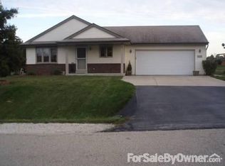 6755 Bobolink Rd, Racine, WI 53402