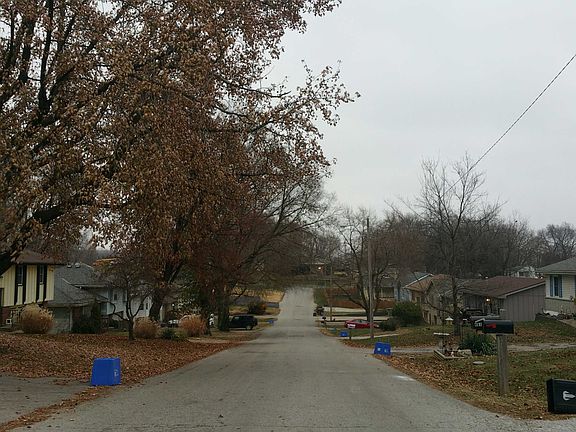 5th image of 4818 NE 47th Ter