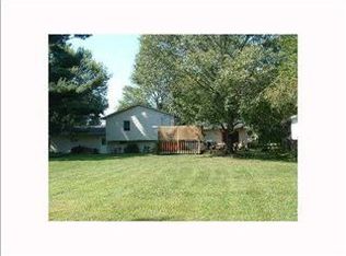 1420 Sherwood Downs Rd W, Newark, OH 43055