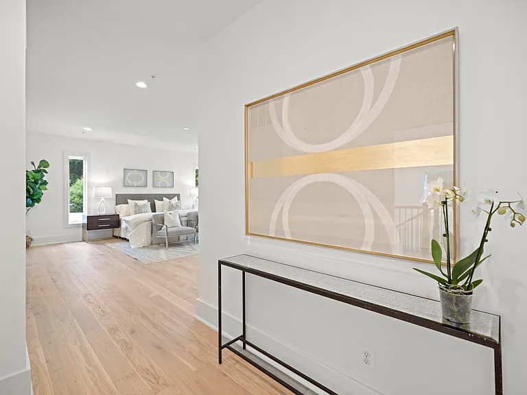 8609 Woodbrook Ln — Photo 22
