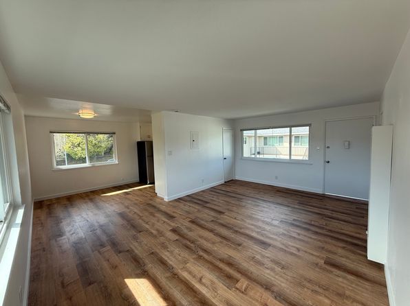 1205 Geraldine Way APT 7