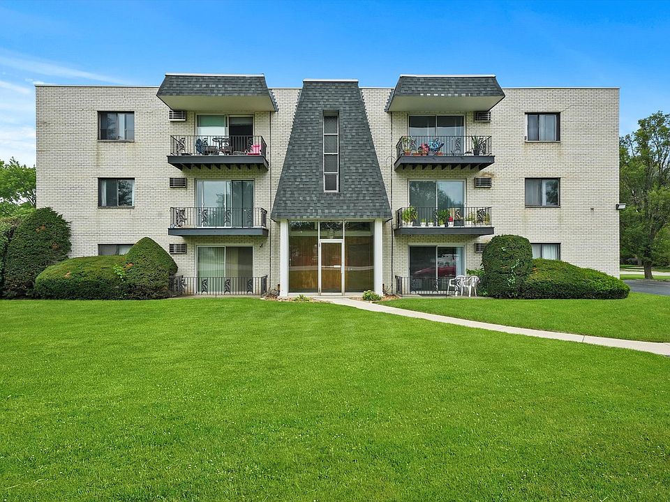 1st image of 12809 Carriage Ln APT 11