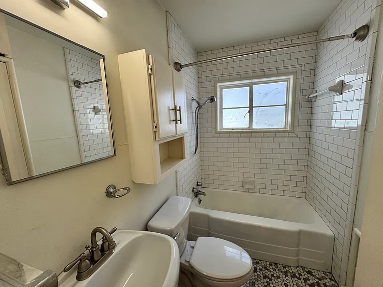 3727 Meredith Ave — Photo 10