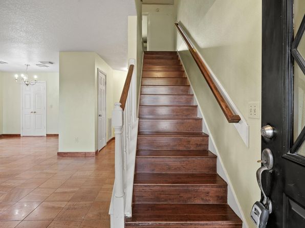 4016 Greenwood Dr, Pearland, TX 77584