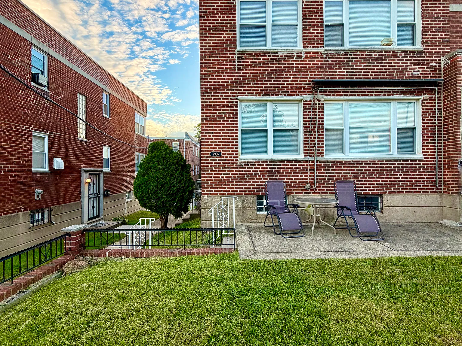 2 bed, 750 sqft, $1,400 — Photo 3