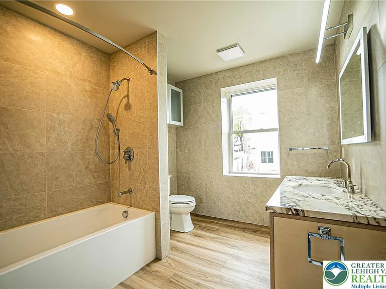 521 Ferry St #PENTHOUSE — Photo 11