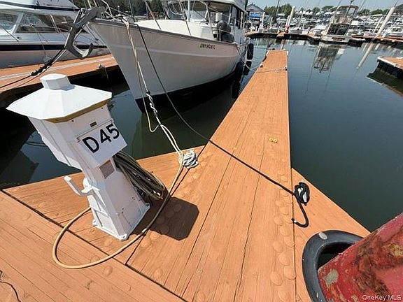 4th image of 148 City Island Avenue #D-45