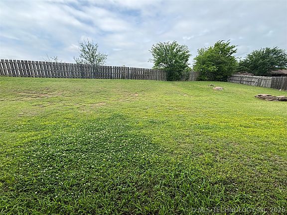 5th image of 2509 Tanglewood Ct