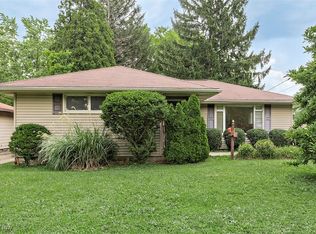 899 Lander Rd, Mayfield Village, OH 44143