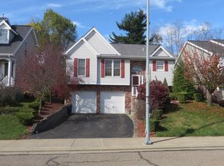 203 Oak Brook Cir, Pittsburgh, PA 15220