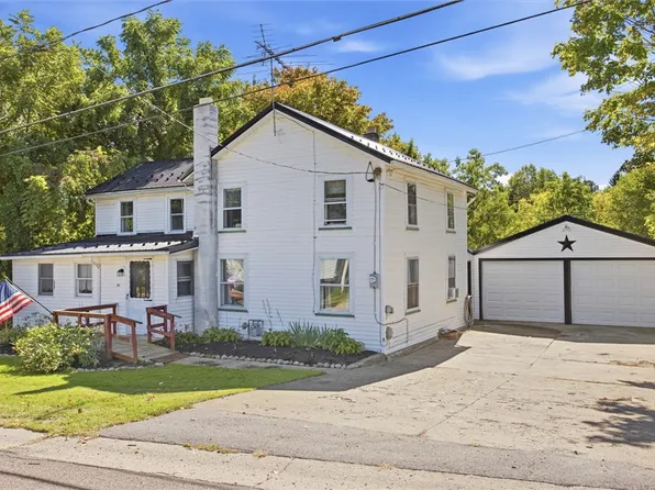 40 Briggs St, Honeoye, NY 14471