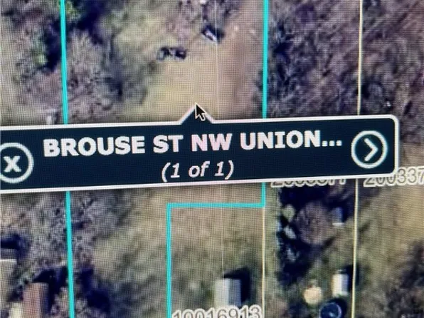 Brouse St NW, North Canton, OH 44720