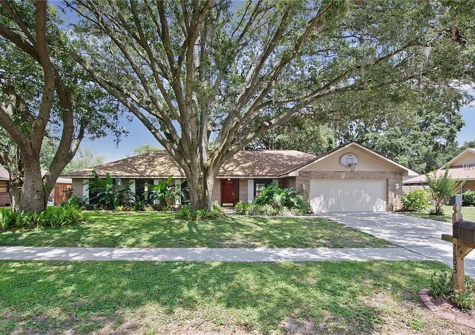 1st image of 2603 Manor Oak Dr