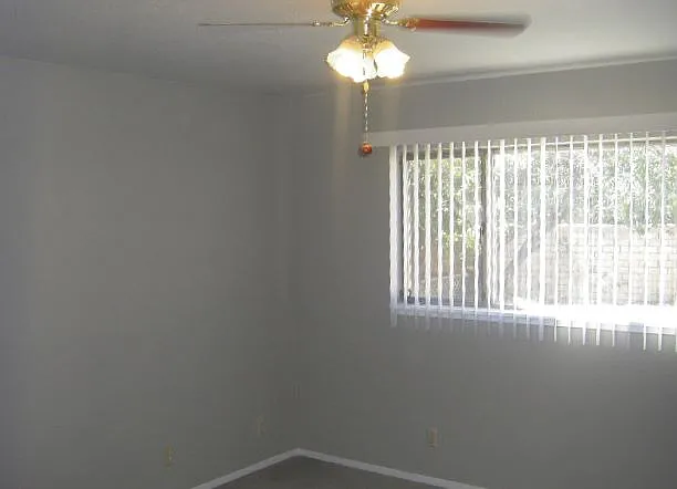 2231 Riviera St — Photo 24