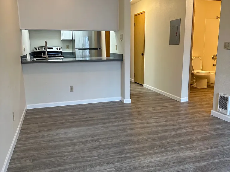 4253 8th Ave NE #401 — Photo 14