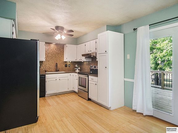 5th image of 4657 Schroeder Dr