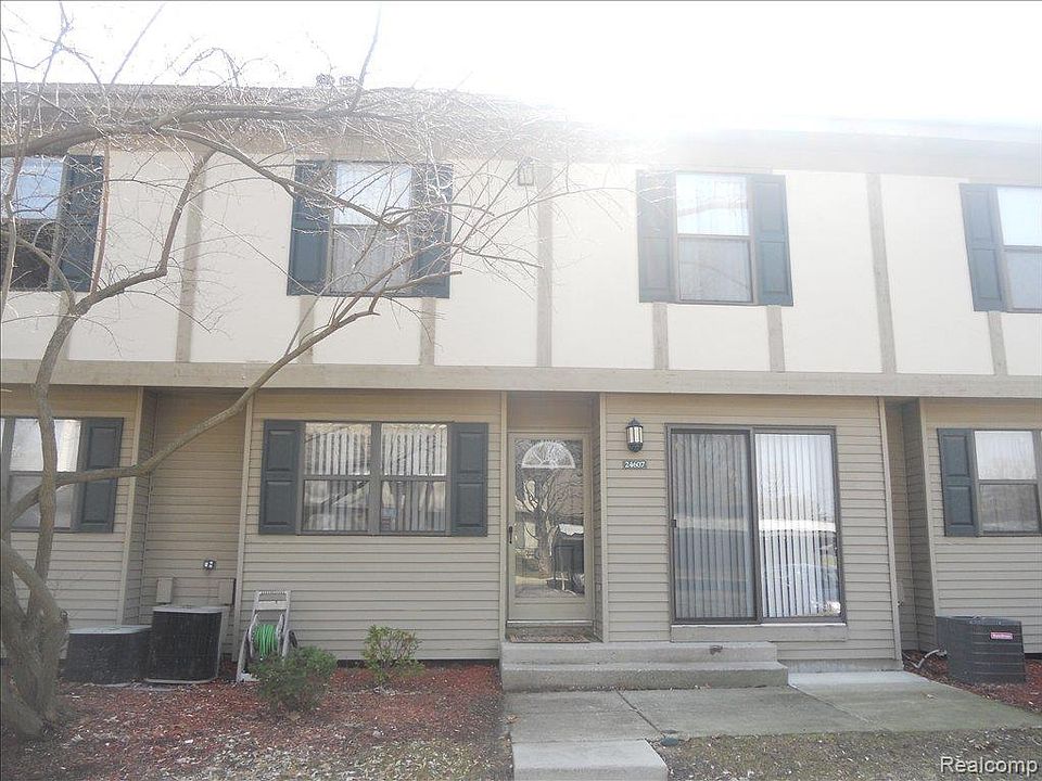 1st image of 24607 Primrose Ln #75