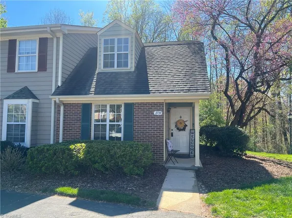 2733 Cottage Pl, Greensboro, NC 27455