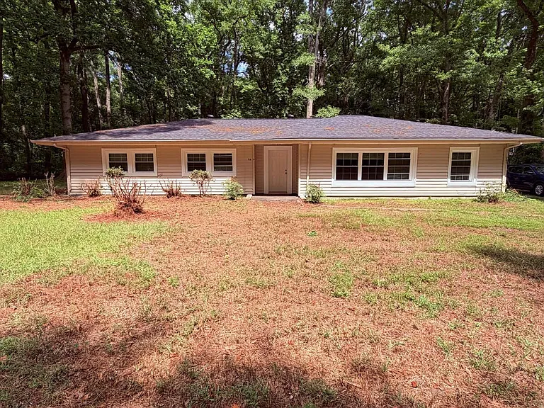 721 Hooker Rd — Photo 1