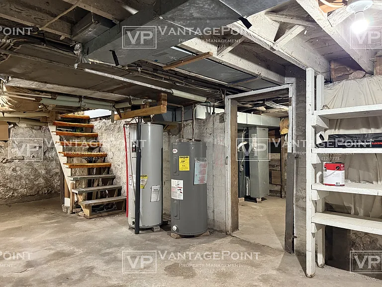 420 E Pine St — Photo 18