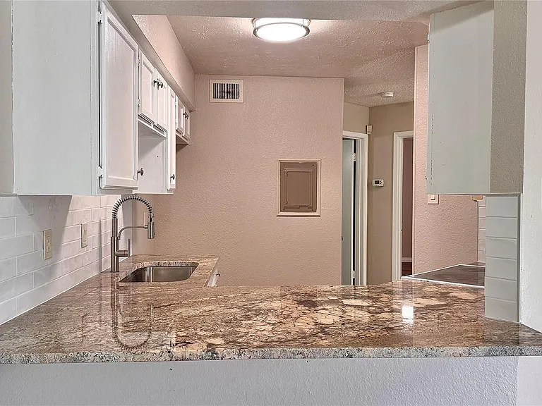 1614 Pecan Chase Cir #59 — Photo 7