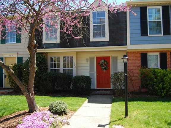 Welcome home to 1806 Cedar Hollow Ct!