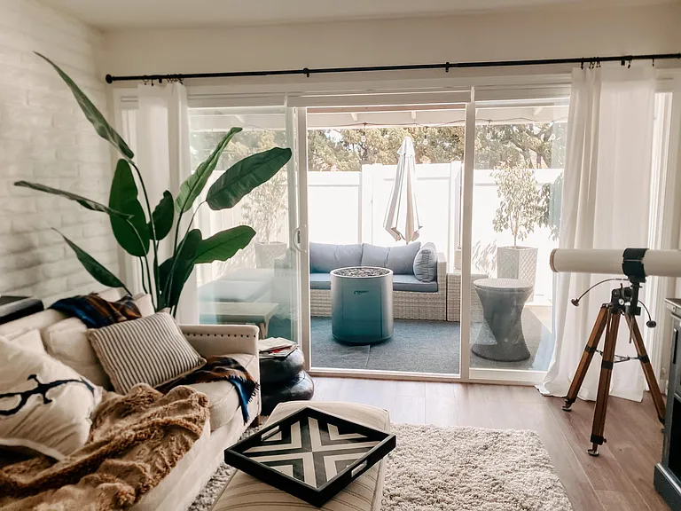 1622 La Flora Dr — Photo 3