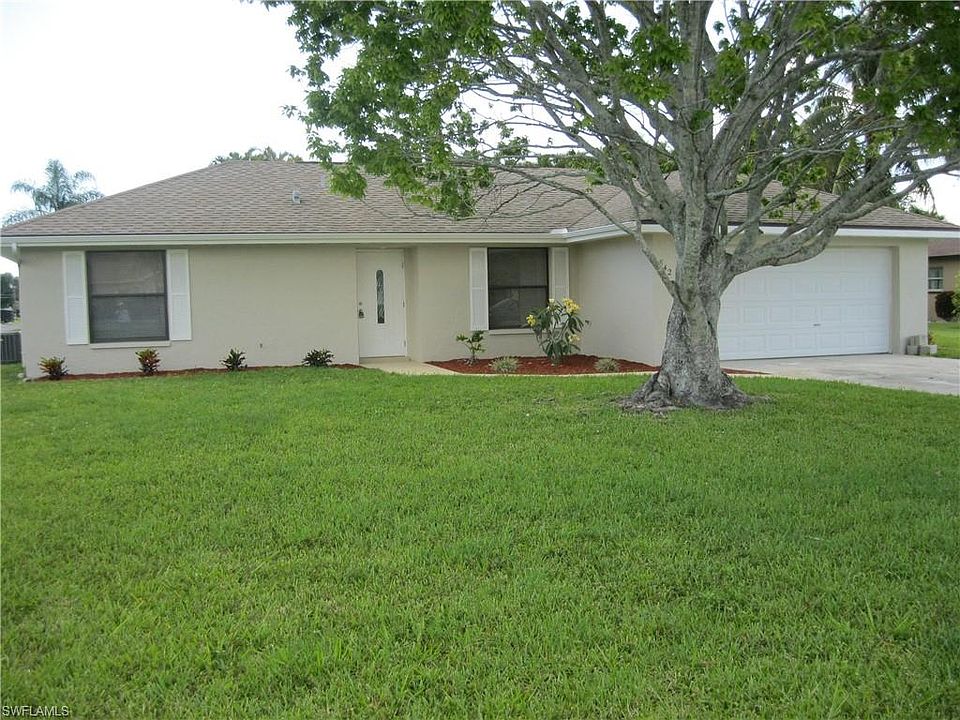 1st image of 842 SE 3rd Pl