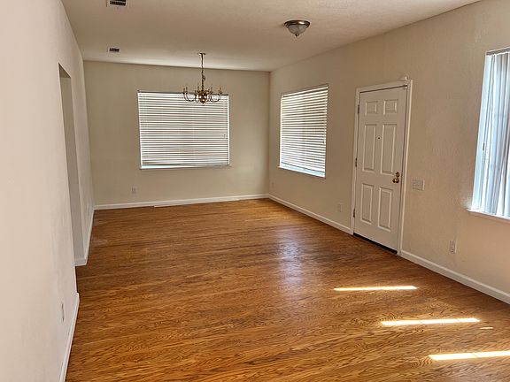 4th image of 339 Torrington Dr