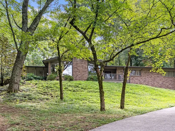 1159 Crater Hill Dr, Nashville, TN 37215