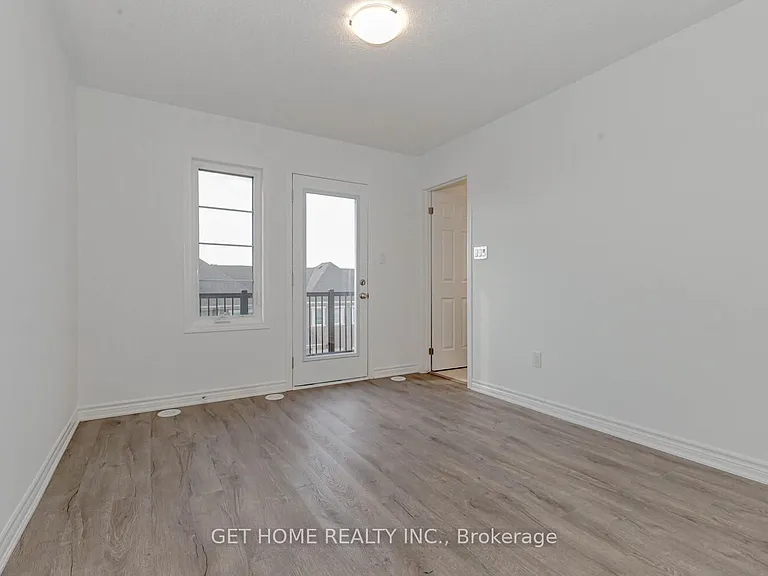 1909 Thames Cir — Photo 26