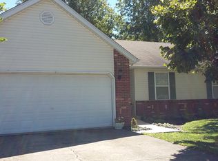 6 Sandstone Ct, Troy, IL