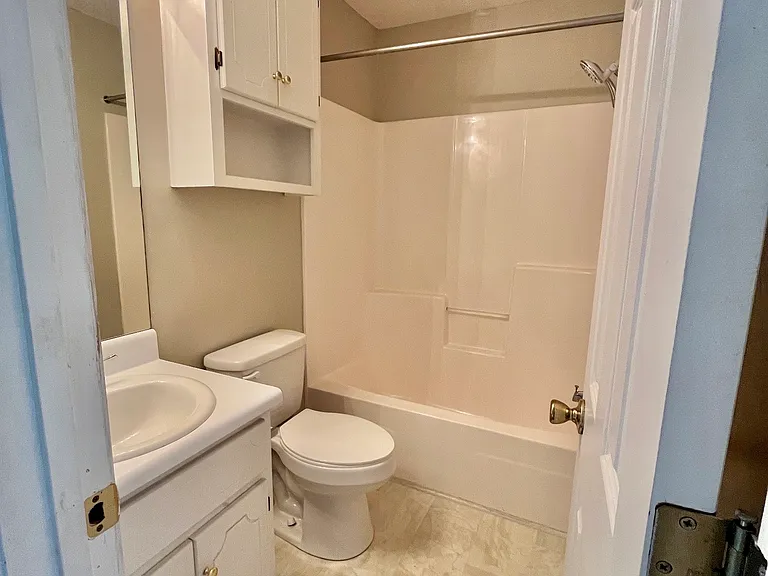 127 S Springview Dr — Photo 7