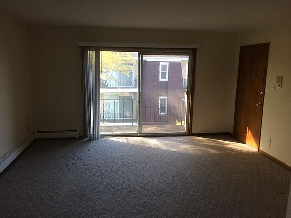 2nd image of 16735 Forest Ave APT 3S