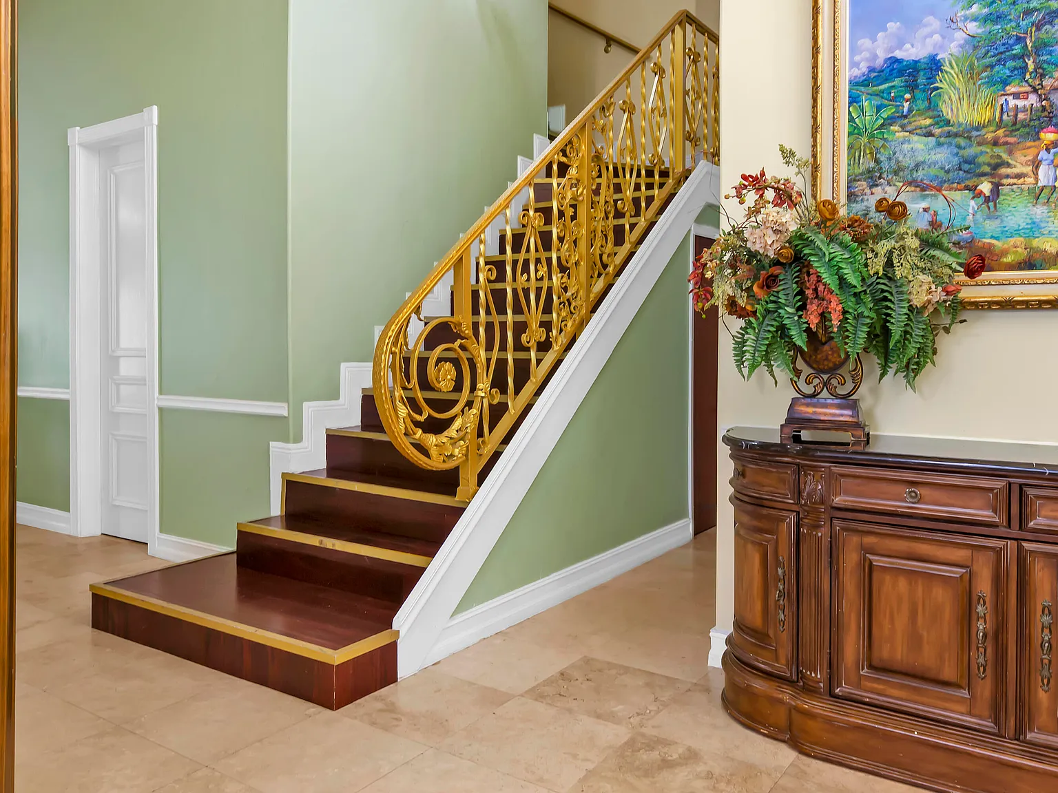 7 bed, 4.5 bath, 4612 sqft, $6,000 — Photo 3