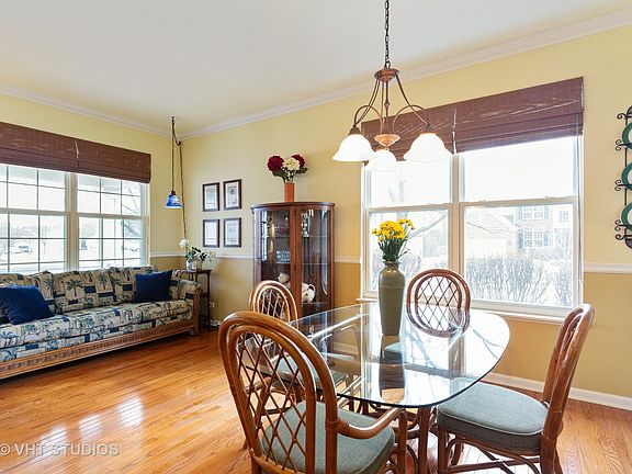4th image of 22 Briarwood Dr