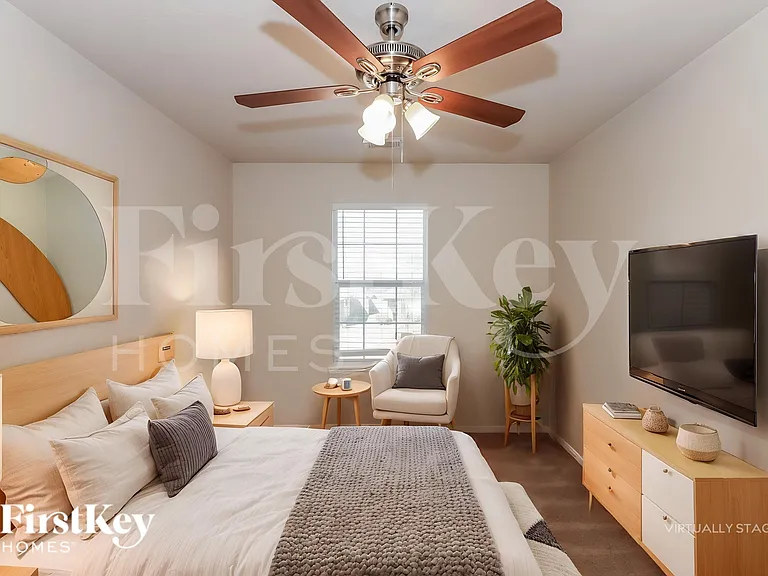 19211 Sunny Leaf Ln — Photo 17
