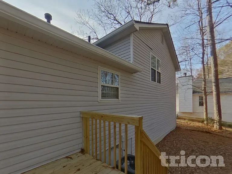 305 Madeline Way — Photo 17