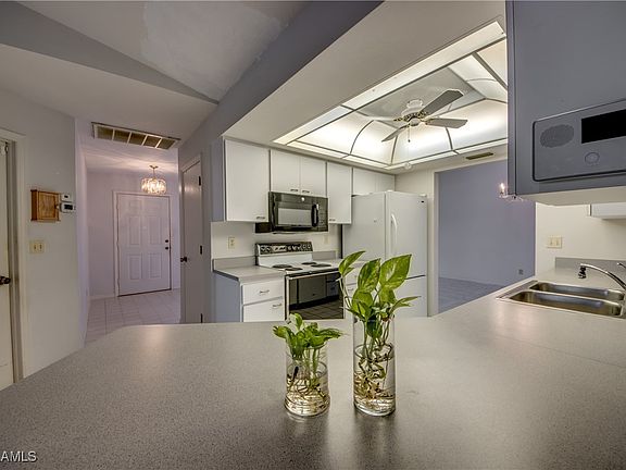 2nd image of 3222 SW 3rd Ave