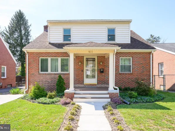 913 W Martin St, Martinsburg, WV 25401