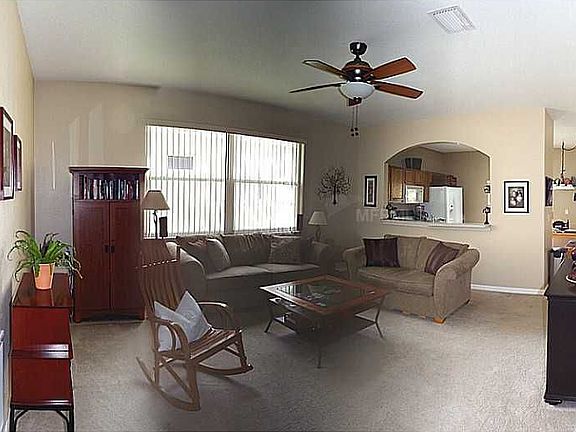 3rd image of 1015 Grand Canyon Dr