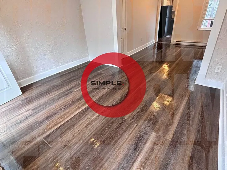 137 Wunder St — Photo 3