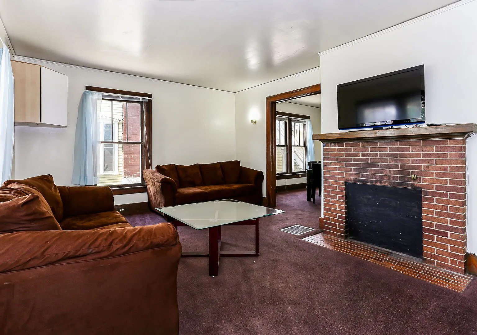 5 Bed/2 Bath Private Home Available May '27 — Photo 2