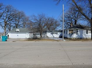 12713 375th Ave, Waseca, MN 56093