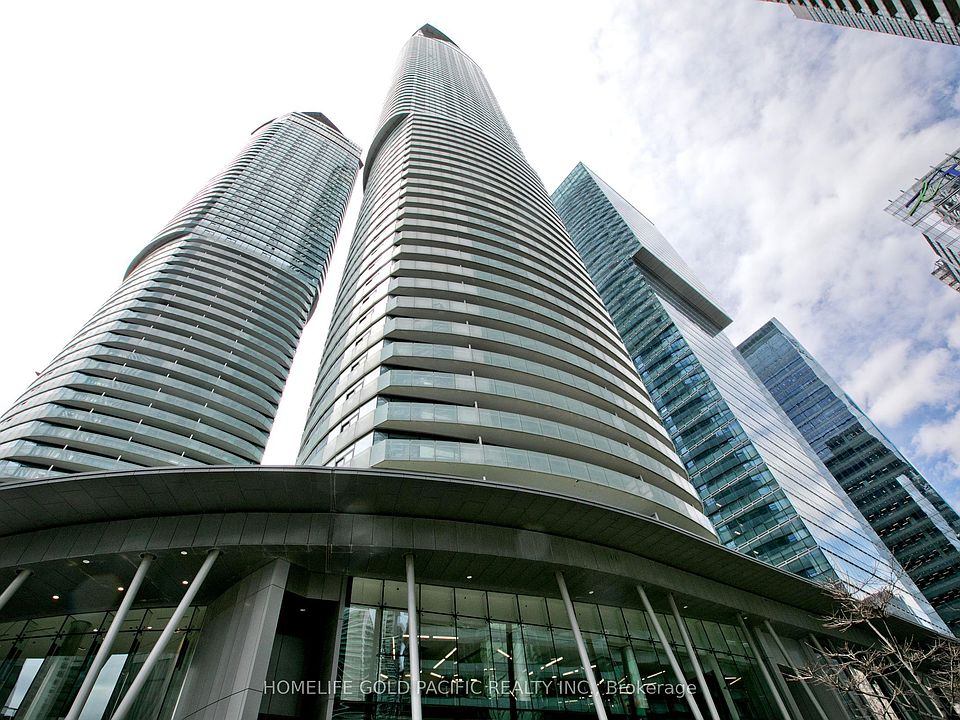 1st image of 14 York St #802