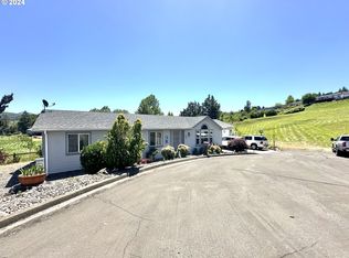 152 Fox Hollow Ln, Roseburg, OR 97471