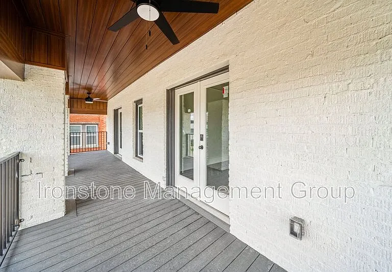 1437 1/2 S Peoria Ave — Photo 27