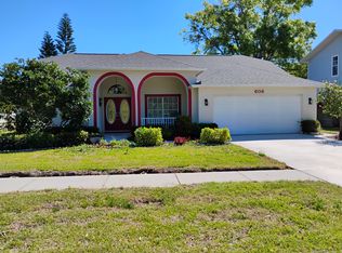 606 Seaside Dr, Tarpon Springs, FL 34689