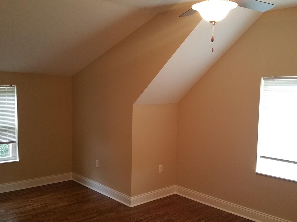 1st image of 902 N West End Blvd #1